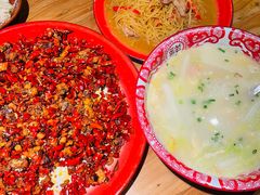 -半步颠小酒馆(繁花中心)
