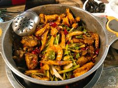 -鸡遇虾煲干锅火锅(小寨金莎店)