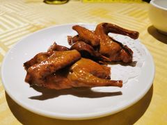招牌烤乳鸽-石岐佬中山菜馆(张溪店)