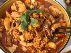 -丹水桥地锅鱼·翘嘴鲌·地方特色全鱼宴(丹江口大坝店)