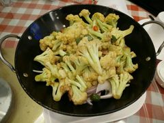 -鲁班小馆(政四街店)