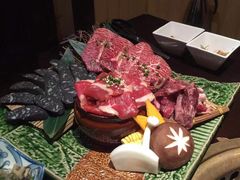 -山川小町·极番烧肉(新地假日广场店)
