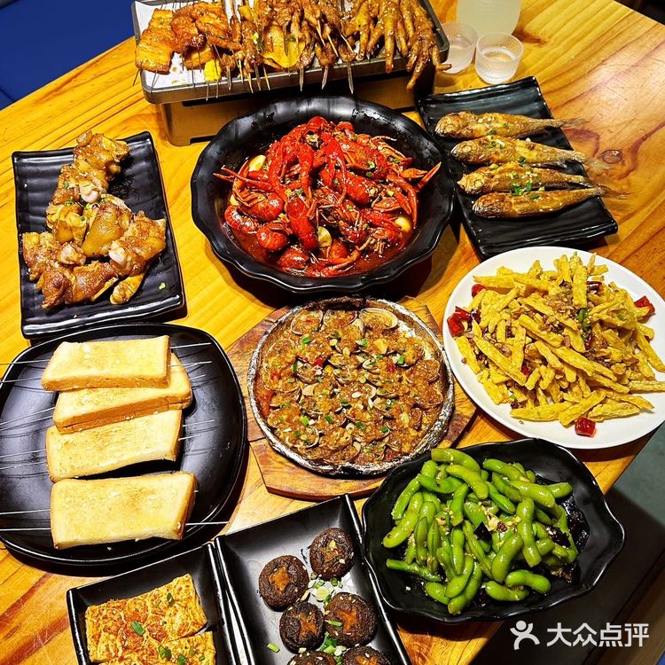 “强哥”都打卡过的武汉烧烤店,你不想去尝一尝吗