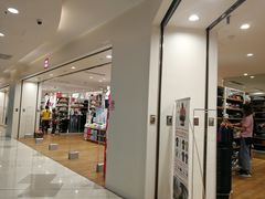 -优衣库(上海虹口龙之梦店)