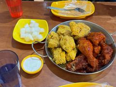 -BHC炸鸡(明洞总店)