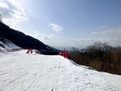 -鳌山滑雪度假区