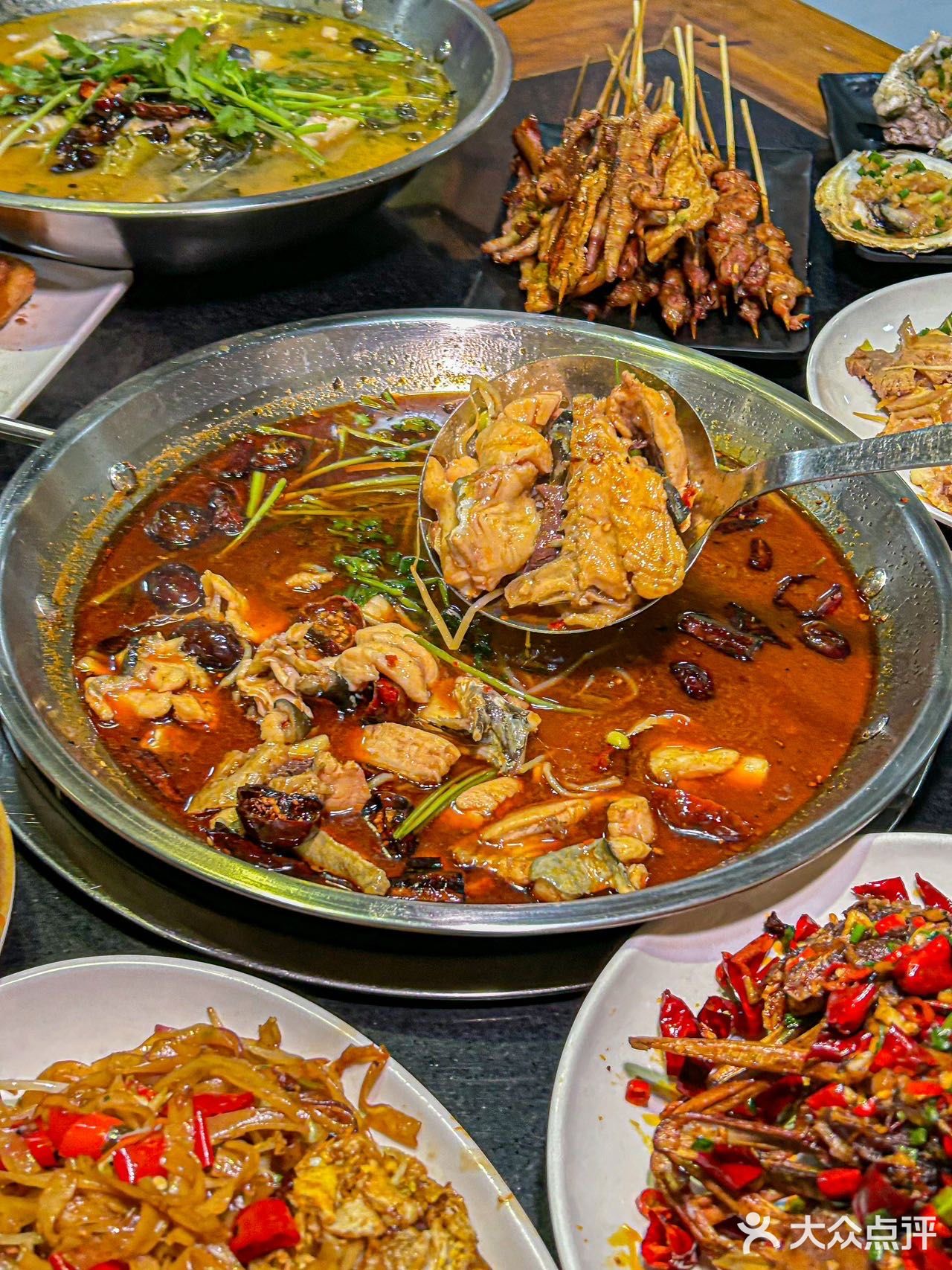 直接上手啃超级爽，如果能嘬上一口啤酒真的无敌