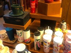 零售区-星巴克臻选(中山石岐大信新都汇店)