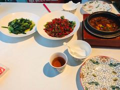 -千百味红餐厅·非遗江西菜(绿地双子塔总店)