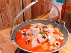 -老滇山寨•云南特色菜•地方菜•民族风情歌舞表演(金碧店)