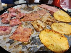 -酒拾烤肉(复地星光天地店)