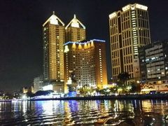 -六合夜市