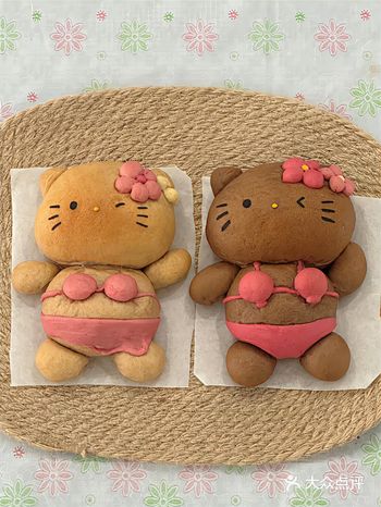 ##0元玩转这座城 玲娜贝儿蛋包饭做法： 红菜头切片