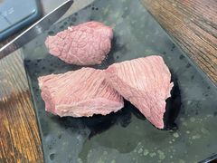刀叉坨坨牛肉-陆记牛庄·碳锅龙虾烧烤(爱上花园店)