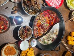 -萍姐火锅·公路夜市(武汉首店)