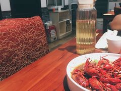 -茸梅路右拐龙虾-农家菜(松江店)