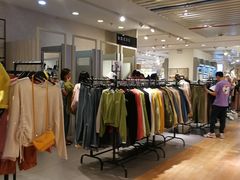 -三福时尚(三峡广场华夏银座店)
