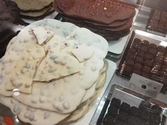 -VENCHI 闻绮(上海佛罗伦萨小镇店)
