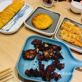 喝丢一只鞋也太好吃了叭！[调皮][调皮]