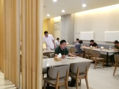 -全季酒店(郑州建设路碧沙岗地铁站店)