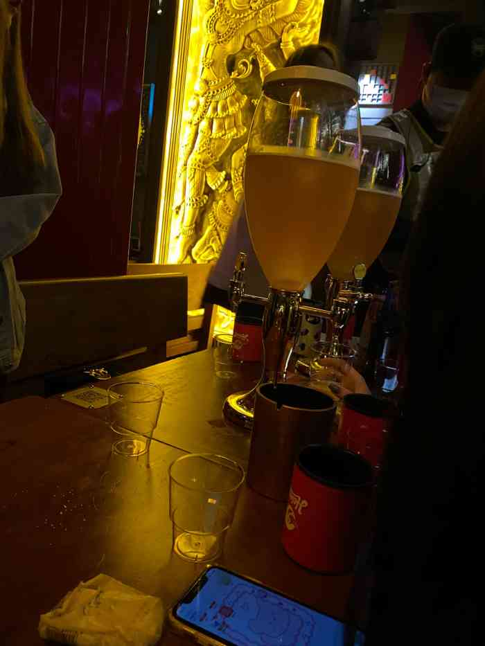 helens海伦司(熙街二店)-"上次和朋友在熙街玩,然后一起去helen.