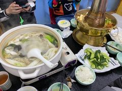 -撒拉人家.酸菜牦牛肉火锅