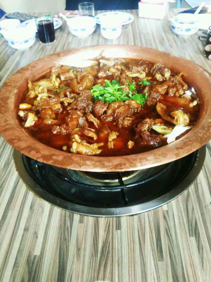 罗洪斌铁锅柴鸡(昌黎店)-"环境优雅,菜量很大,味道也不错,.