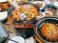 -富正毅三下锅·湘西韵味(天门山索道店)