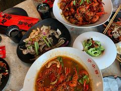 -沪小胖小龙虾(淮海中路旗舰店)