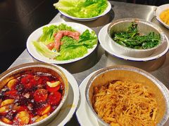 -马路牙子地桌烤肉(工体店)