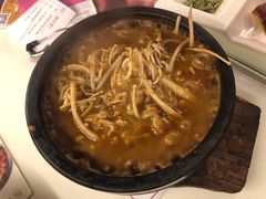 -新大咀港式茶餐厅(宝山万达店)