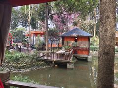 -二荆条·蜀鲜汇城市森林火锅