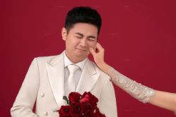 -雪中彩影婚纱摄影·微光艺术中心