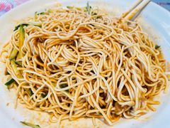 -肥肥虾庄·金牌油焖大虾(杨园滨江时代walk店)