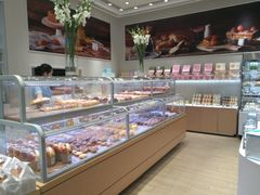 面包甜点陈列柜-好利来(乐堤港店)