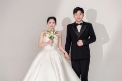 -罗马经典婚纱摄影·轻奢化定制