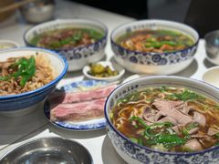 -镇南锅盖面馆(解放路店)