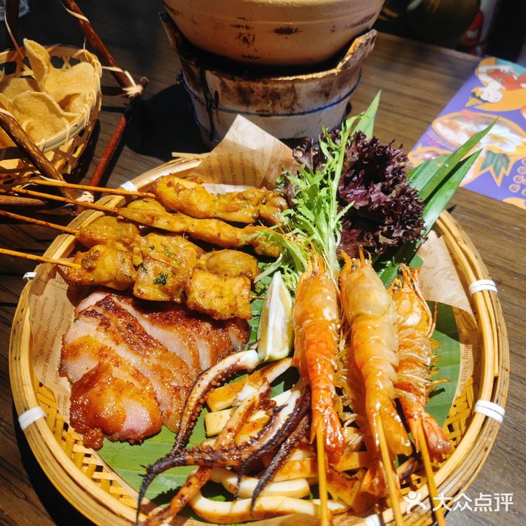 泰妃殿限定新品首发 · 榴莲芝士瀑布披萨冲冲冲