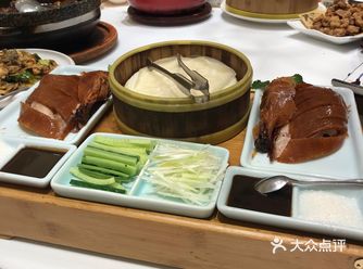 来青岛这么久了,还没正儿八经吃过几次青岛本地菜