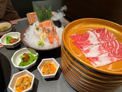-牛YO寿喜烧·铁板烧和牛火锅自助(市府恒隆店)