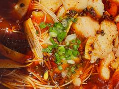 -渝是乎酸菜鱼(龙旗购物中心店)