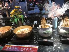 -釜御山海鲜烤肉火锅自助(新城市中心店)