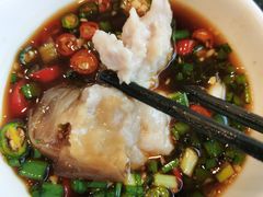 -老来福·非遗酸汤兔(凯旋路店)