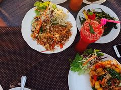 -Dash Teak House