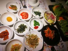 餐前小菜-本家韩国烤肉(青岛万象城店)