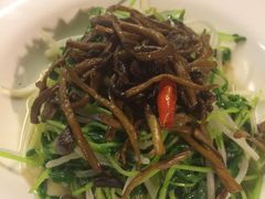 -新大咀港式茶餐厅(宝山万达店)