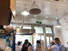 大堂-郭记小街麻辣烫(南小街总店)