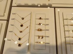 -潮宏基珠宝(天虹石路店)