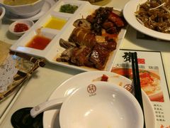 -新大咀港式茶餐厅(宝山万达店)
