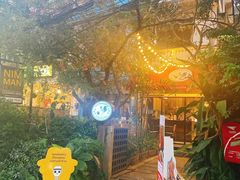 -莓园冰淇淋店